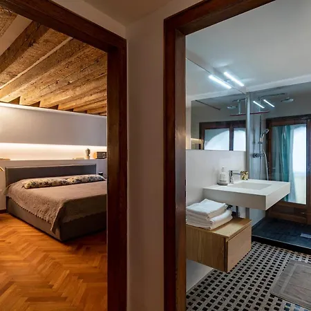 Cool Flat M0270429267 * Venedig