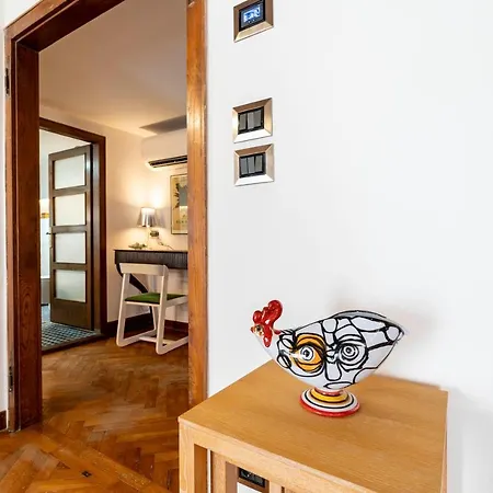 Cool Flat M0270429267 Benátky